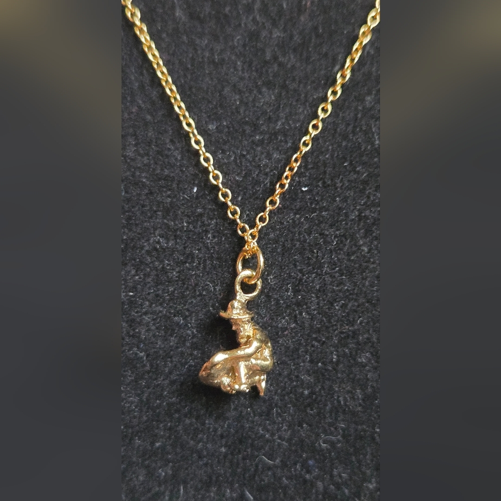 Gold plated adorable tiny gold panner prospector necklace 18" - Picture 8 of 8